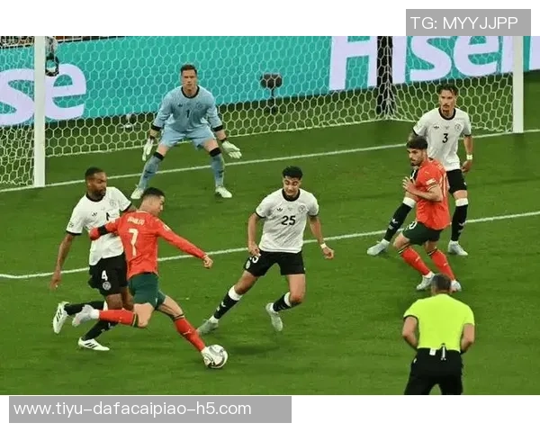 佩杜拉透露阿斯拉尼即将离开都灵帕尔马萨索洛积极争抢球员 佩杜拉透露阿斯拉尼即将离开都灵帕尔马萨索洛积极争抢球员