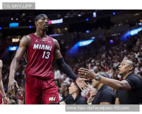 阿德巴约三分球表现惊艳热火队史中锋单场最多创纪录